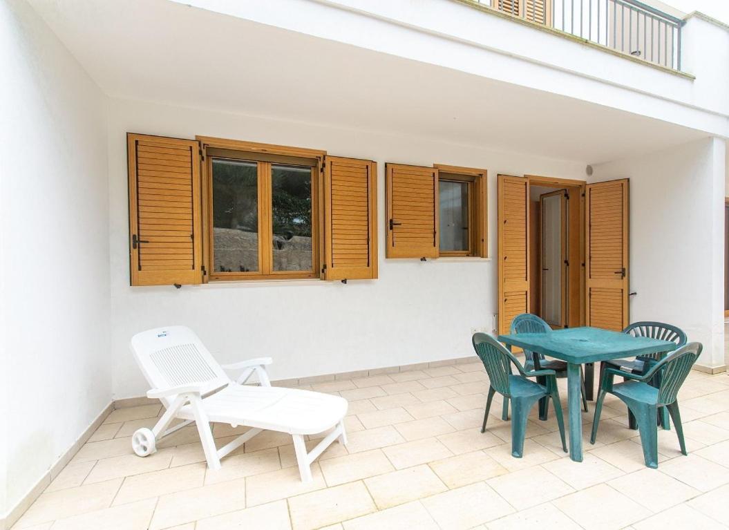 Blue Area Apartments - Fromhometosalento Torre dell'Orso Exterior foto