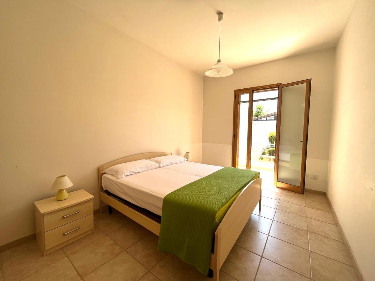 Blue Area Apartments - Fromhometosalento Torre dell'Orso Exterior foto